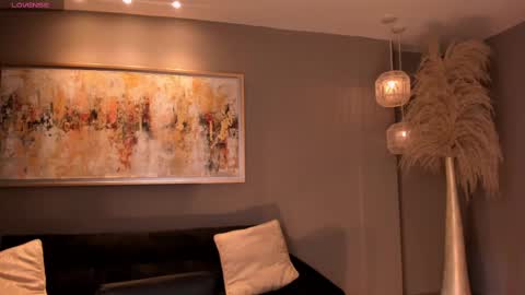 Agatha online show from 03-10-25, 01:01