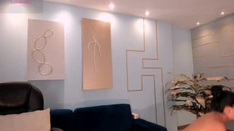 Agatha online show from 03-11-25, 01:26