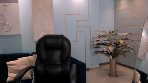 Agatha online show from 03-12-25, 07:06