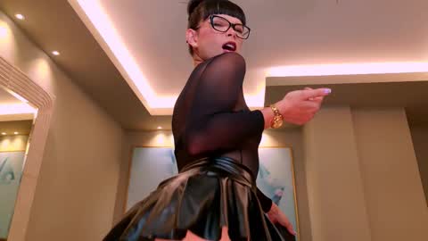 Agatha online show from 10-22-25, 06:51