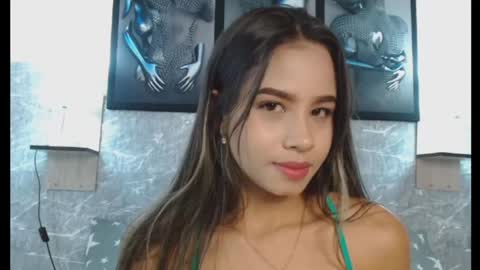 Snapshot of aghata_walkerl chatting on 01-20-25, 08:29 aghata walkerl online show from 01-20-25, 08:29