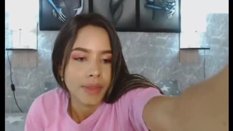 Snapshot of aghata_walkerl chatting on 01-26-25, 01:52 aghata walkerl online show from 01-26-25, 01:52