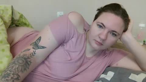 Snapshot of aglaya_fame chatting on 12-10-24, 08:19 Aglaya Fame online show from 12-10-24, 08:19