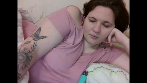 Snapshot of aglaya_fame chatting on 12-28-24, 06:40 Aglaya Fame online show from 12-28-24, 06:40