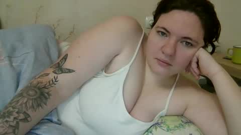 Snapshot of aglaya_fame chatting on 01-06-25, 06:25 Aglaya Fame online show from 01-06-25, 06:25