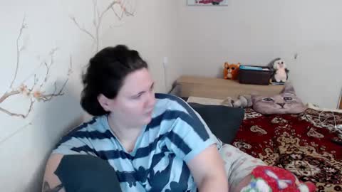 Snapshot of aglaya_fame chatting on 02-06-25, 10:21 Aglaya Fame online show from 02-06-25, 10:21