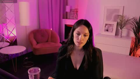 Agnes online show from 09-26-25, 08:40