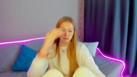 AgnesArden online show from 10-24-25, 06:48