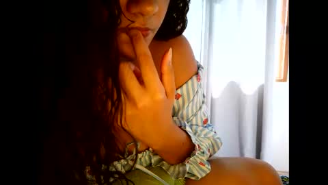 Snapshot of agnesethereal chatting on 12-17-25, 06:14 agnesethereal online show from 12-17-25, 06:14