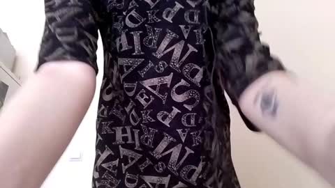 Monica online show from 11-26-25, 03:40