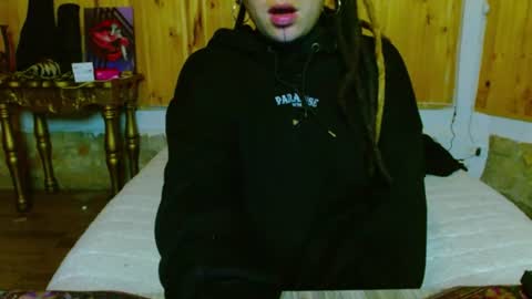 Snapshot of agness_6 chatting on 06-10-26, 11:35 Agness online show from 06-10-26, 11:35