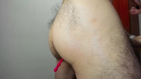 Snapshot of aguslover chatting on 02-02-25, 11:42 Agustin online show from 02-02-25, 11:42