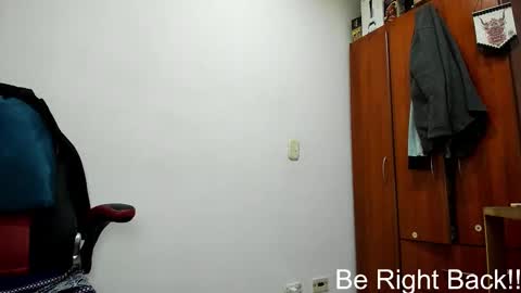 Snapshot of aguslover chatting on 09-13-25, 05:24 Agustin online show from 09-13-25, 05:24