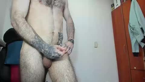 Snapshot of aguslover chatting on 01-31-26, 07:11 Agustin online show from 01-31-26, 07:11