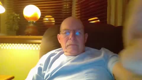 aguynrkfrd online show from 02-23-25, 09:55