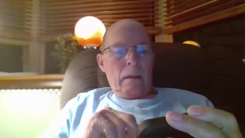 aguynrkfrd online show from 10-01-25, 09:59