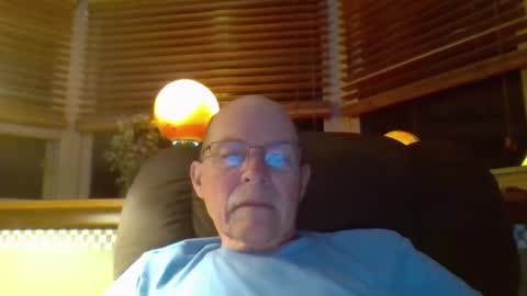 aguynrkfrd online show from 10-03-25, 09:50