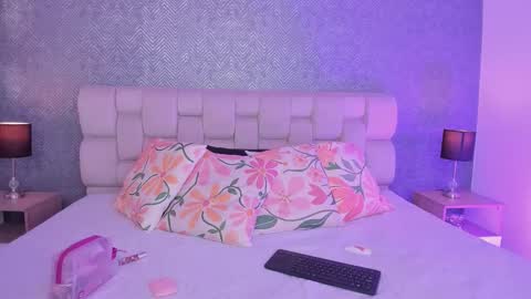 Ahmara  online show from 09-15-25, 11:32