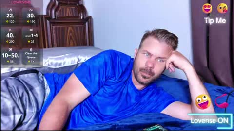 Blue Eyed Handsome Man online show from 05-26-26, 01:23