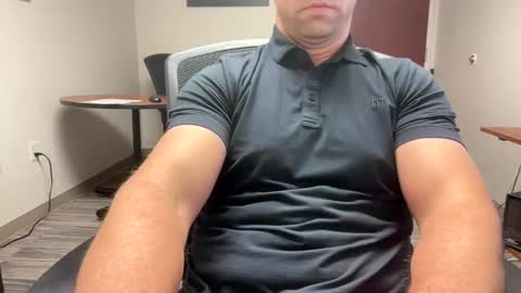 Snapshot of ahdjrucnsjwncnd chatting on 12-01-25, 09:53 Nick online show from 12-01-25, 09:53