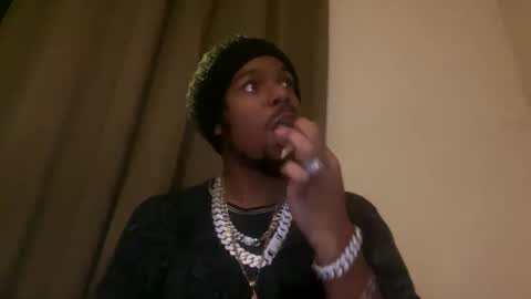 Snapshot of ahilmonk chatting on 09-26-25, 04:38 ahilmonk online show from 09-26-25, 04:38