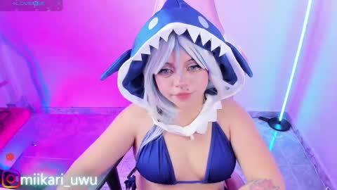 Snapshot of ahri_elderwood chatting on 09-29-25, 03:33 Ahri help me get to 100  online show from 09-29-25, 03:33