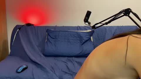 AHSLEY online show from 02-28-25, 03:48