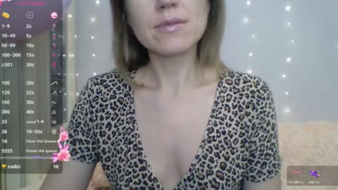 Snapshot of ahtena chatting on 12-22-24, 10:28 Ahtena online show from 12-22-24, 10:28