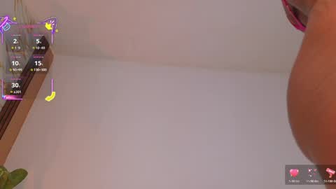 Snapshot of ahvi_ebony chatting on 05-13-26, 01:30 Ahvi Ebony online show from 05-13-26, 01:30