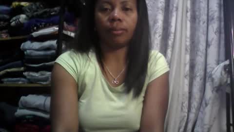 Snapshot of aicha_boobs chatting on 09-12-25, 12:00 Aicha boobs online show from 09-12-25, 12:00