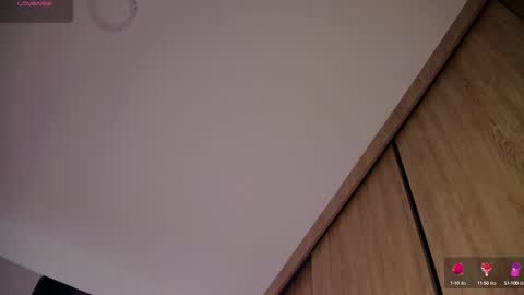 Snapshot of aidaadams chatting on 09-25-25, 10:52 Aida online show from 09-25-25, 10:52