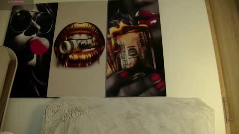 Snapshot of aidaadams chatting on 10-18-25, 11:11 Aida online show from 10-18-25, 11:11