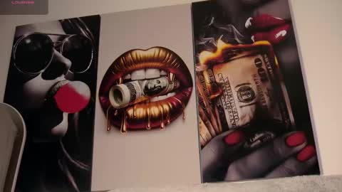 Aida  online show from 11-26-25, 11:22