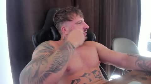 Aiden online show from 07-30-26, 04:22