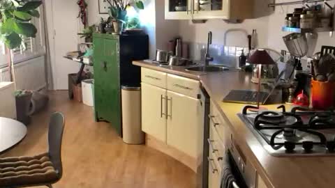 Spicyla online show from 10-31-25, 06:53