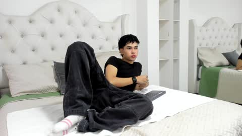 Aiden  online show from 02-04-25, 12:00