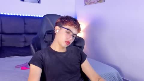 Aiden  online show from 09-26-25, 12:20