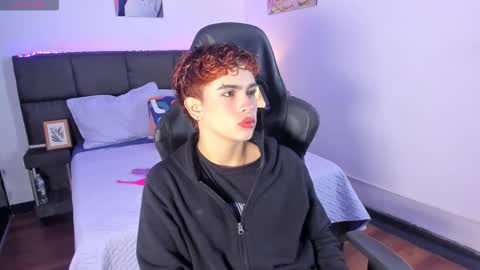 Aiden  online show from 11-14-25, 01:10