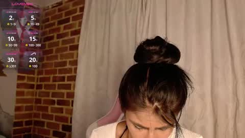 Snapshot of aiilynn_1 chatting on 07-04-26, 12:39 Ailyn online show from 07-04-26, 12:39