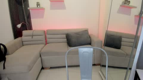 Alisson online show from 04-10-26, 07:51