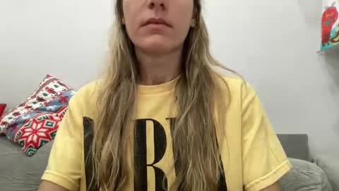 Aile online show from 12-30-24, 03:47