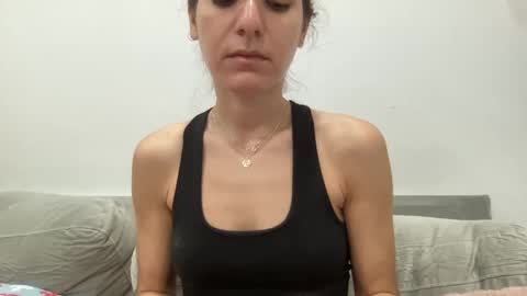 Aile online show from 12-31-24, 08:48