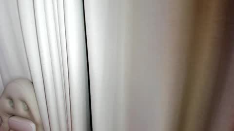 Snapshot of ailee_naughty chatting on 12-23-25, 01:58 online show from 12-23-25, 01:58