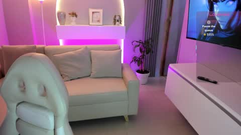 Snapshot of ailee_naughty chatting on 02-24-26, 02:20 online show from 02-24-26, 02:20