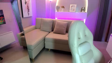 Snapshot of ailee_naughty chatting on 02-27-26, 02:22 online show from 02-27-26, 02:22