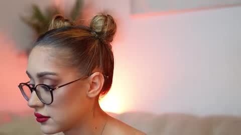  Aileen  online show from 11-20-25, 07:57