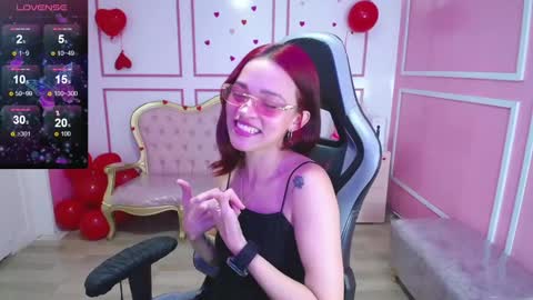 Snapshot of ailen_t_ chatting on 03-04-25, 03:22 ailen online show from 03-04-25, 03:22