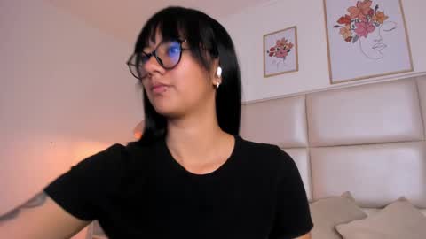 Snapshot of aily_yozuko chatting on 02-20-25, 02:51 Aily Yozuko online show from 02-20-25, 02:51