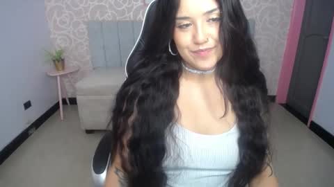 ailyn_ch1 online show from 10-25-25, 04:57