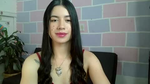 Snapshot of aine_ileana chatting on 07-12-26, 02:52 J online show from 07-12-26, 02:52